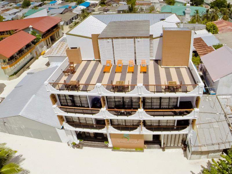 Crystal Sands Beach Hotel At Maafushi Kültér fotó