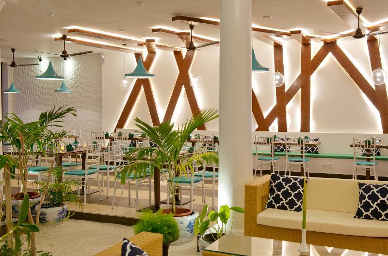 Crystal Sands Beach Hotel At Maafushi Kültér fotó